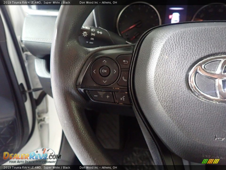 2019 Toyota RAV4 LE AWD Super White / Black Photo #30