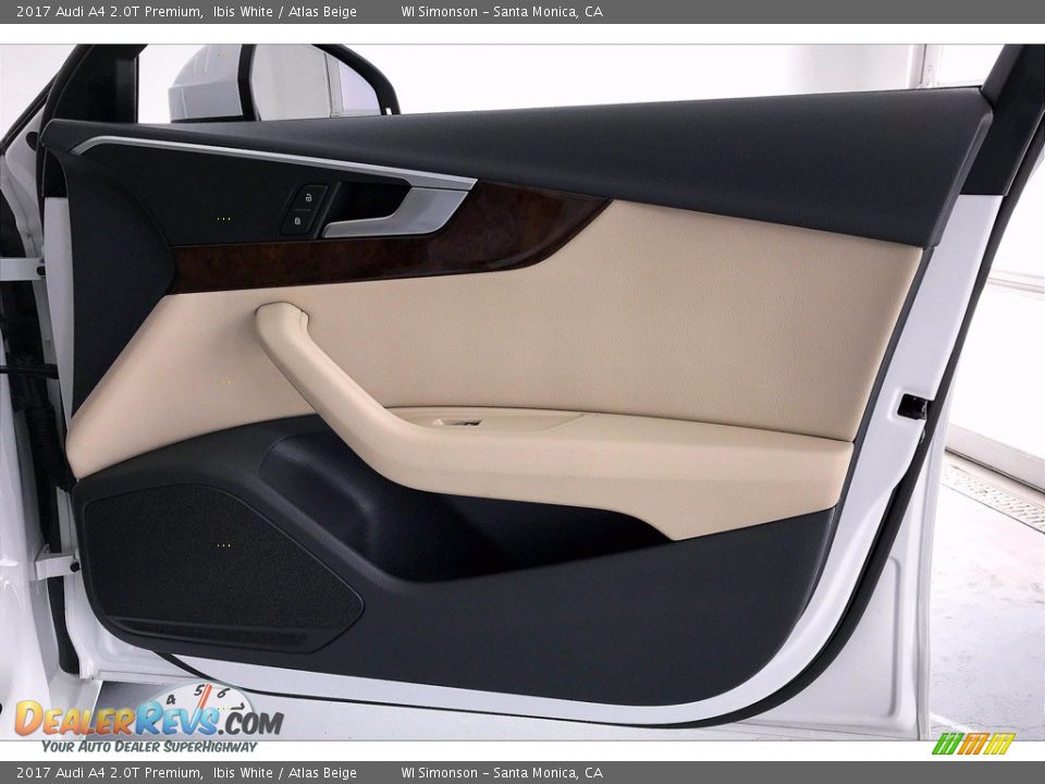 Door Panel of 2017 Audi A4 2.0T Premium Photo #27