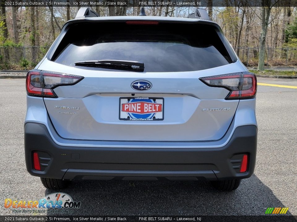 2021 Subaru Outback 2.5i Premium Ice Silver Metallic / Slate Black Photo #7