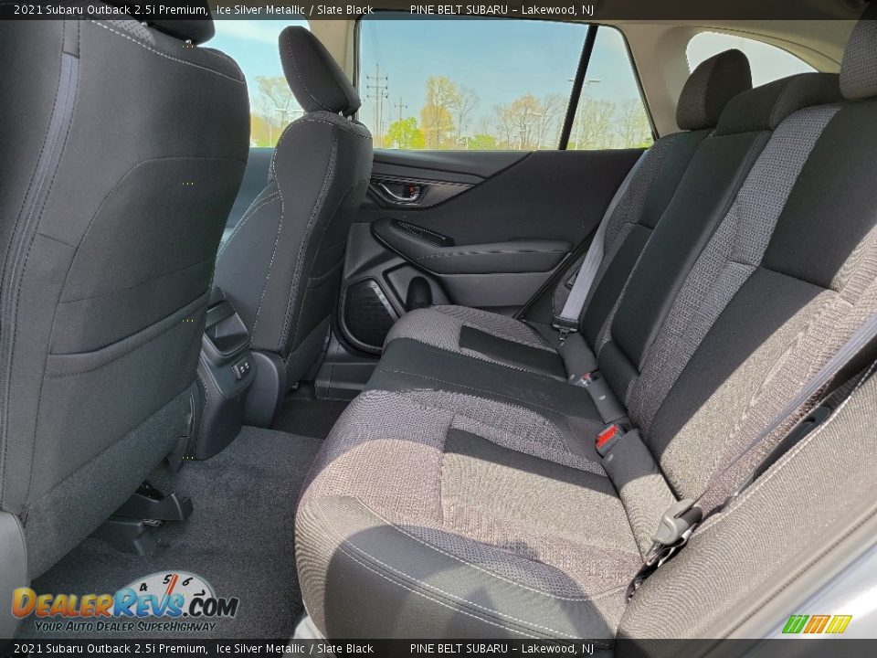 2021 Subaru Outback 2.5i Premium Ice Silver Metallic / Slate Black Photo #9