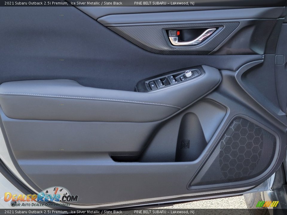 2021 Subaru Outback 2.5i Premium Ice Silver Metallic / Slate Black Photo #13