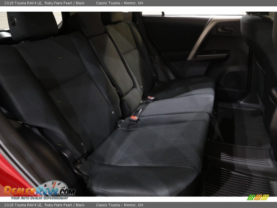 2018 Toyota RAV4 LE Ruby Flare Pearl / Black Photo #13