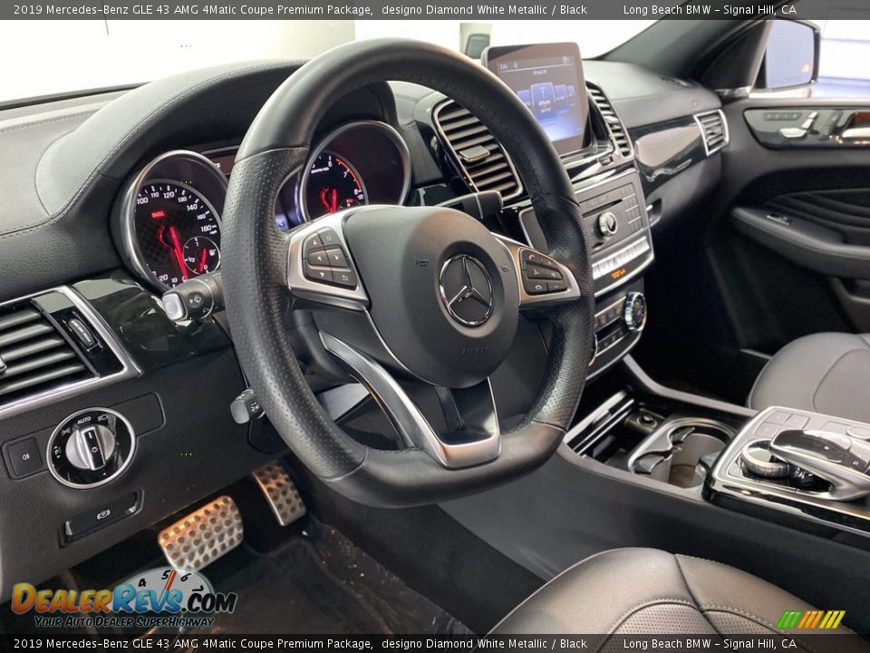 Dashboard of 2019 Mercedes-Benz GLE 43 AMG 4Matic Coupe Premium Package Photo #16