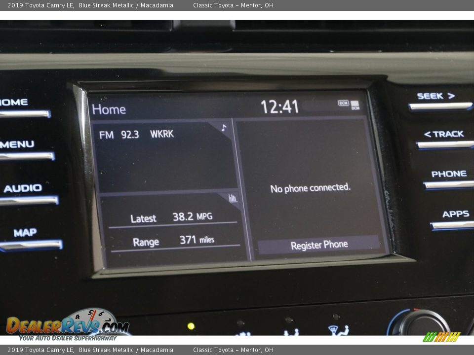 2019 Toyota Camry LE Blue Streak Metallic / Macadamia Photo #10