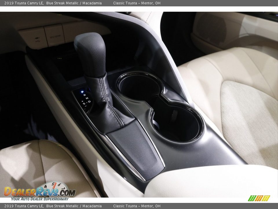 2019 Toyota Camry LE Blue Streak Metallic / Macadamia Photo #11