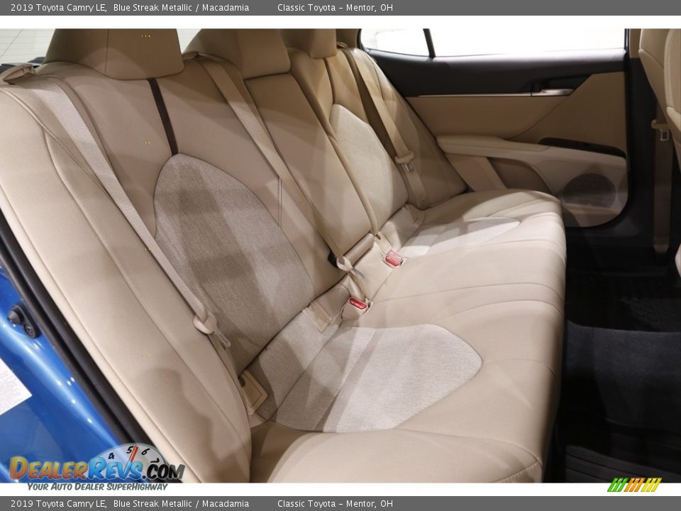 2019 Toyota Camry LE Blue Streak Metallic / Macadamia Photo #13