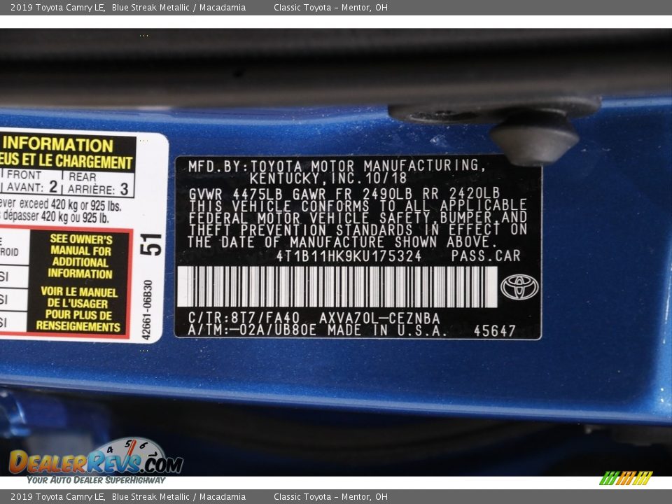 2019 Toyota Camry LE Blue Streak Metallic / Macadamia Photo #17