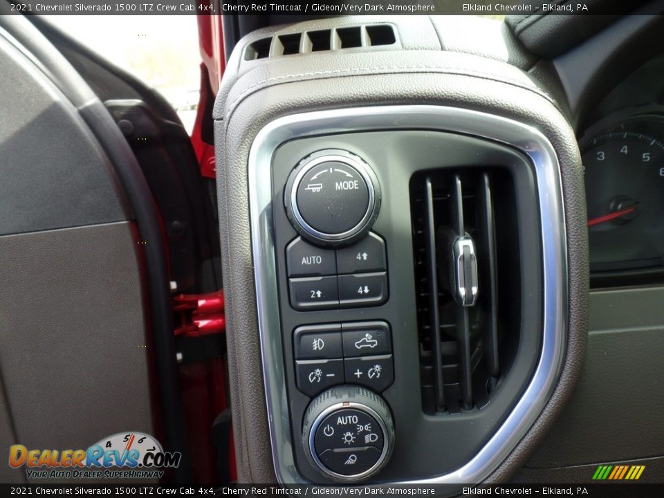 Controls of 2021 Chevrolet Silverado 1500 LTZ Crew Cab 4x4 Photo #24