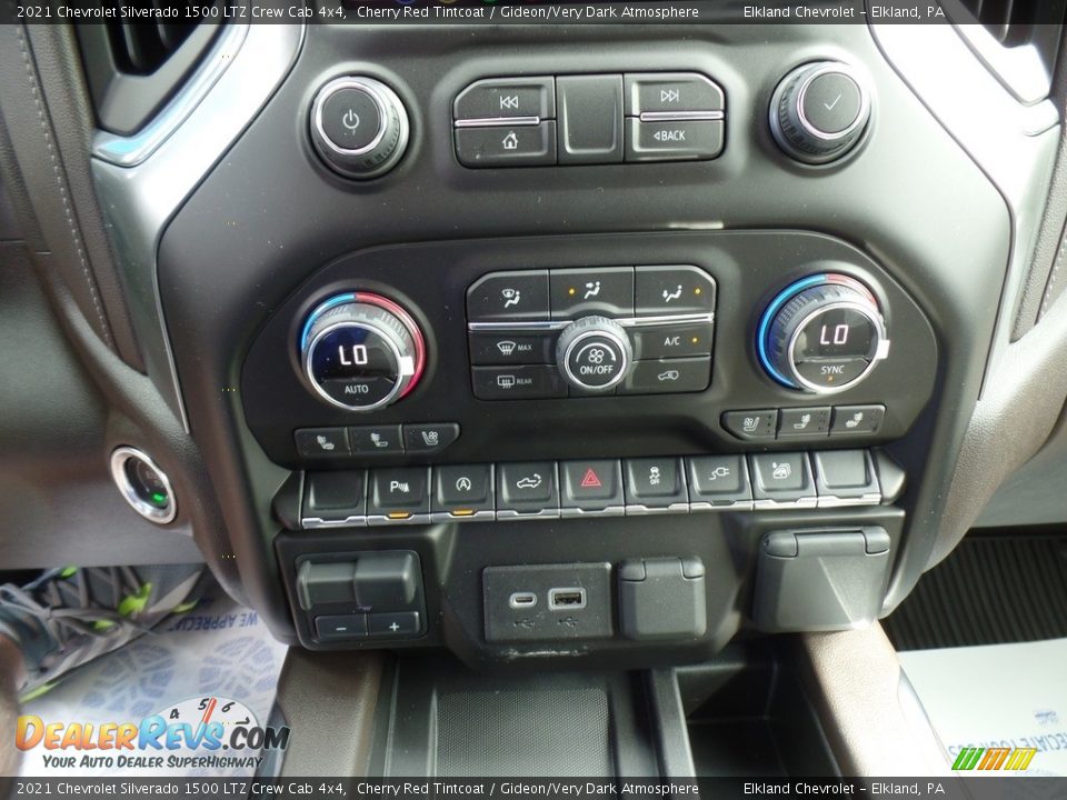 Controls of 2021 Chevrolet Silverado 1500 LTZ Crew Cab 4x4 Photo #32
