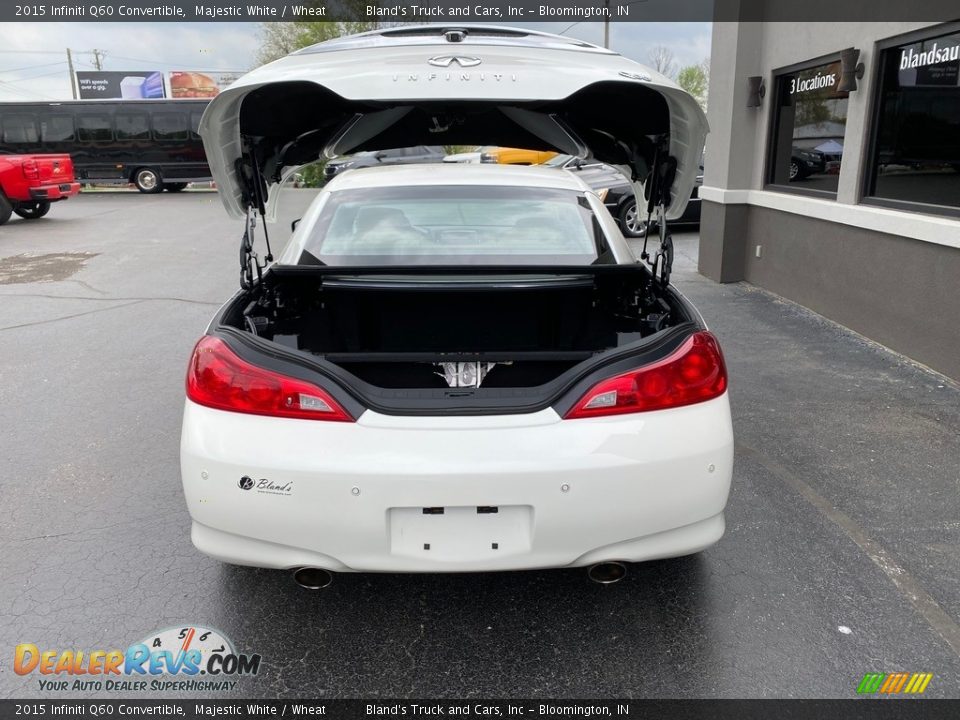 2015 Infiniti Q60 Convertible Trunk Photo #9