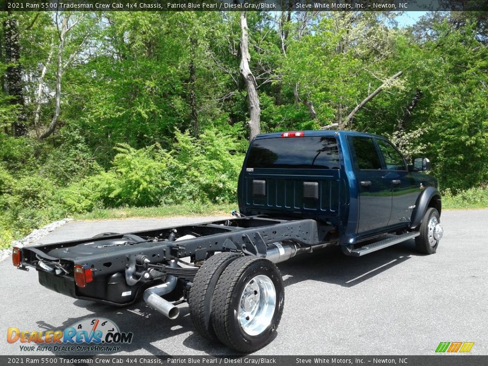 2021 Ram 5500 Tradesman Crew Cab 4x4 Chassis Patriot Blue Pearl / Diesel Gray/Black Photo #6