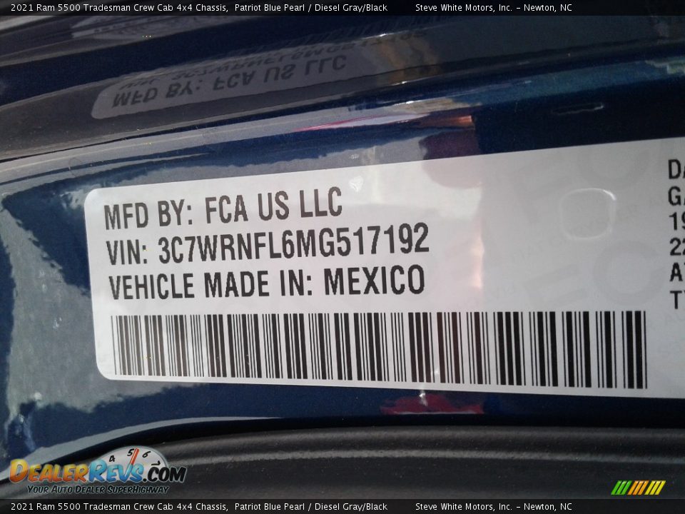 2021 Ram 5500 Tradesman Crew Cab 4x4 Chassis Patriot Blue Pearl / Diesel Gray/Black Photo #26