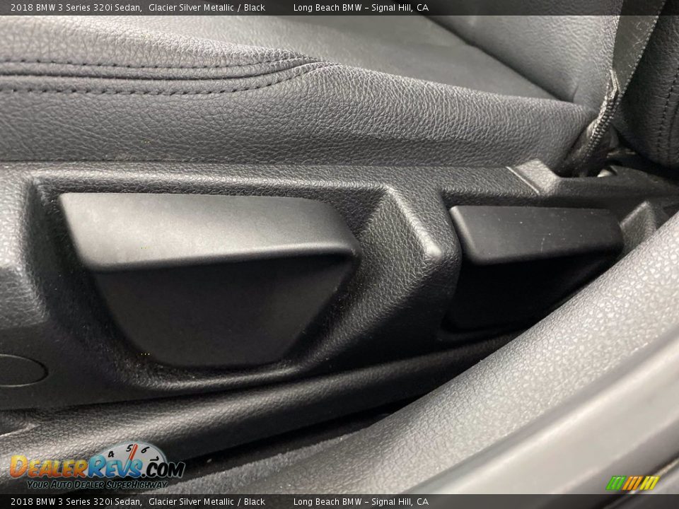 2018 BMW 3 Series 320i Sedan Glacier Silver Metallic / Black Photo #15