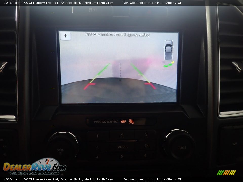 2016 Ford F150 XLT SuperCrew 4x4 Shadow Black / Medium Earth Gray Photo #3