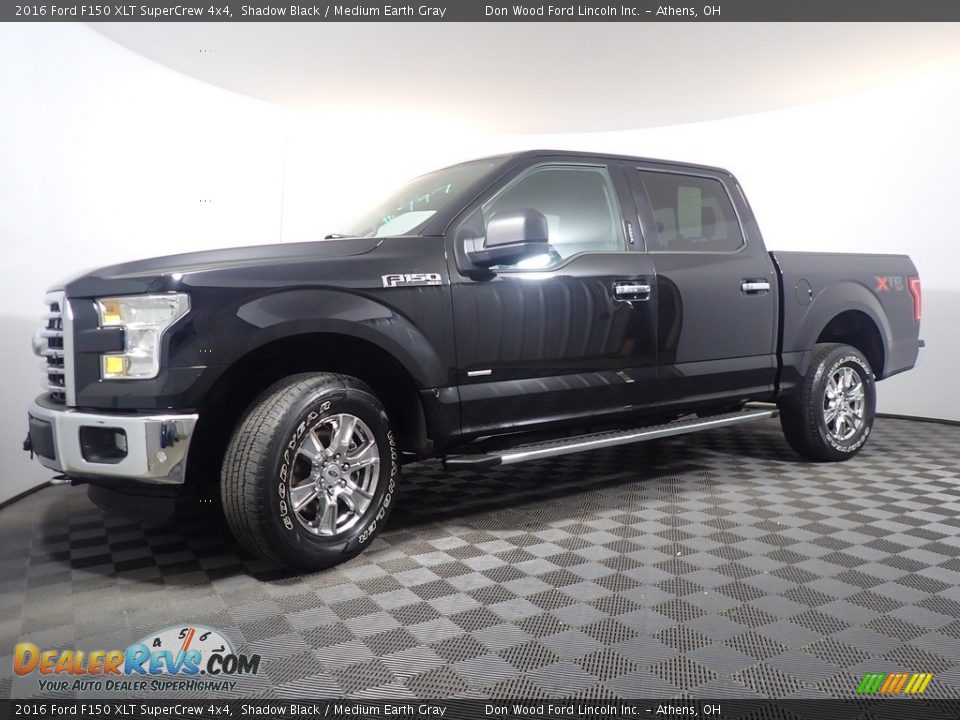 2016 Ford F150 XLT SuperCrew 4x4 Shadow Black / Medium Earth Gray Photo #9