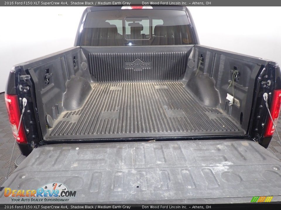 2016 Ford F150 XLT SuperCrew 4x4 Shadow Black / Medium Earth Gray Photo #15