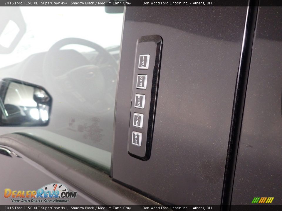 2016 Ford F150 XLT SuperCrew 4x4 Shadow Black / Medium Earth Gray Photo #21