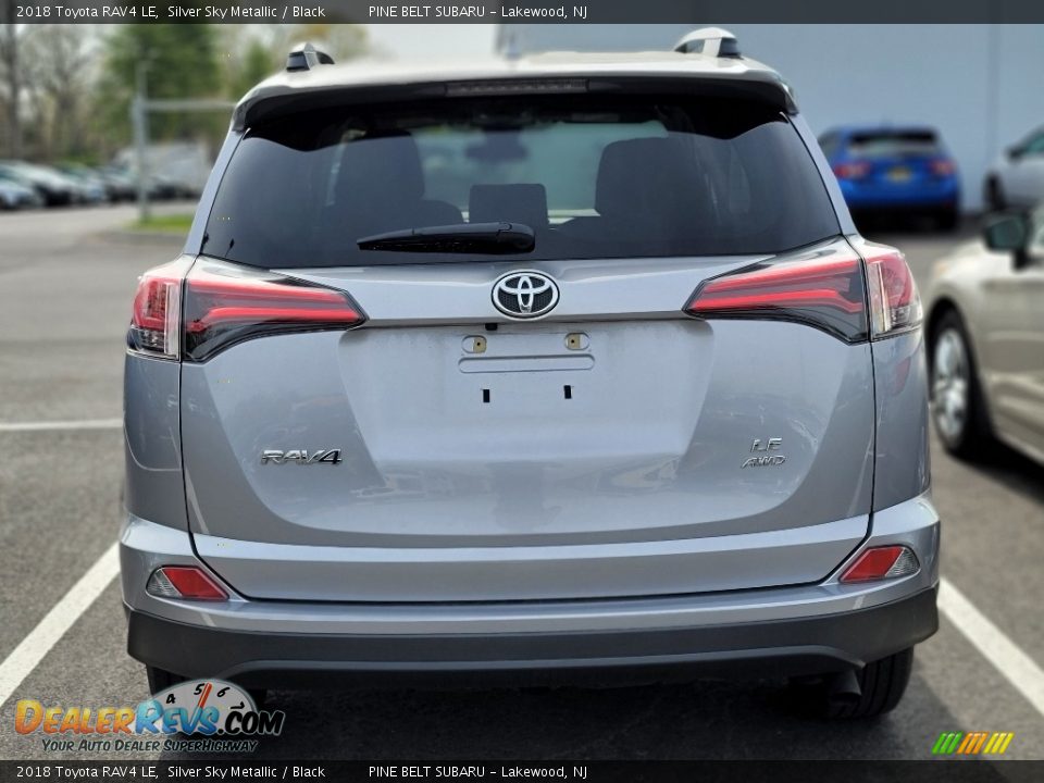 2018 Toyota RAV4 LE Silver Sky Metallic / Black Photo #4