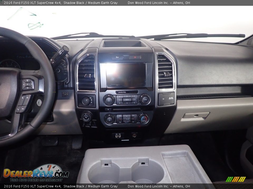 2016 Ford F150 XLT SuperCrew 4x4 Shadow Black / Medium Earth Gray Photo #27