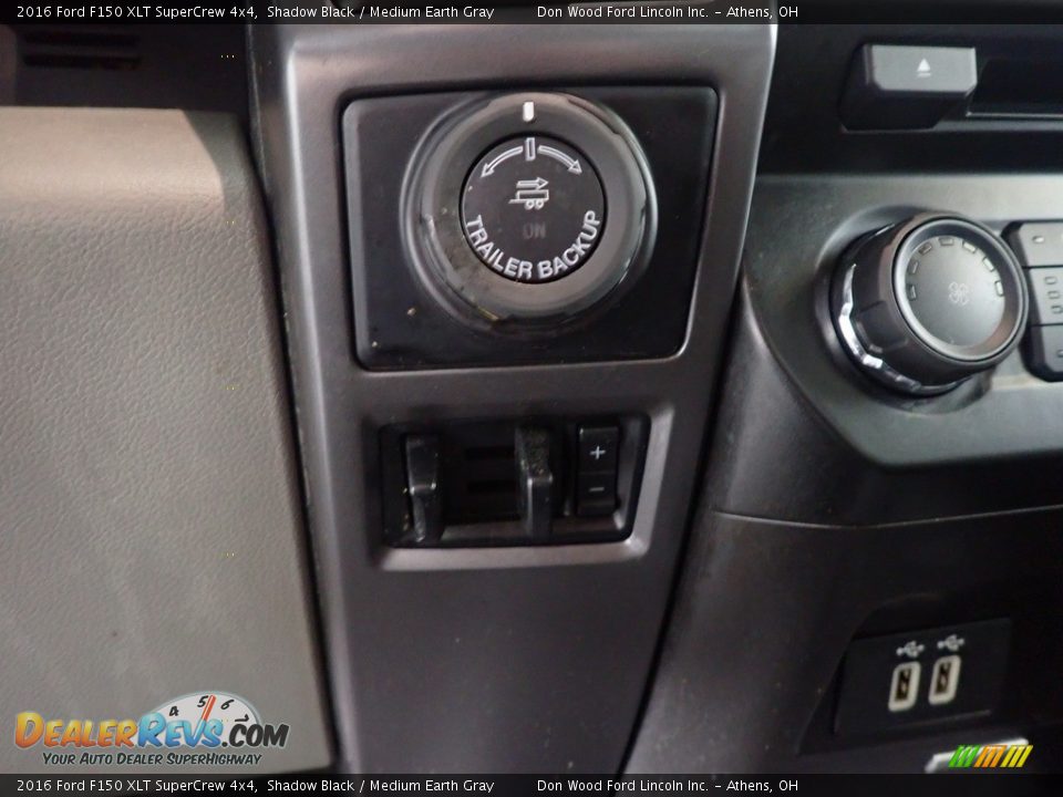 2016 Ford F150 XLT SuperCrew 4x4 Shadow Black / Medium Earth Gray Photo #35