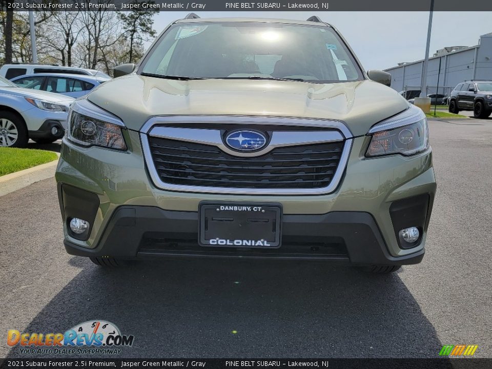 2021 Subaru Forester 2.5i Premium Jasper Green Metallic / Gray Photo #3