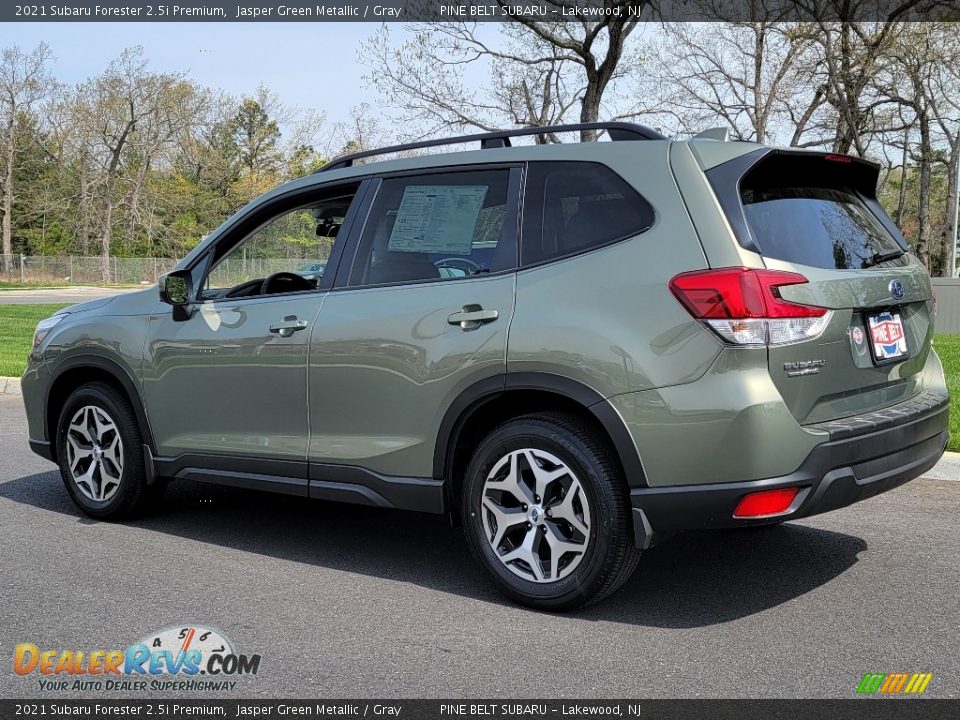 2021 Subaru Forester 2.5i Premium Jasper Green Metallic / Gray Photo #6
