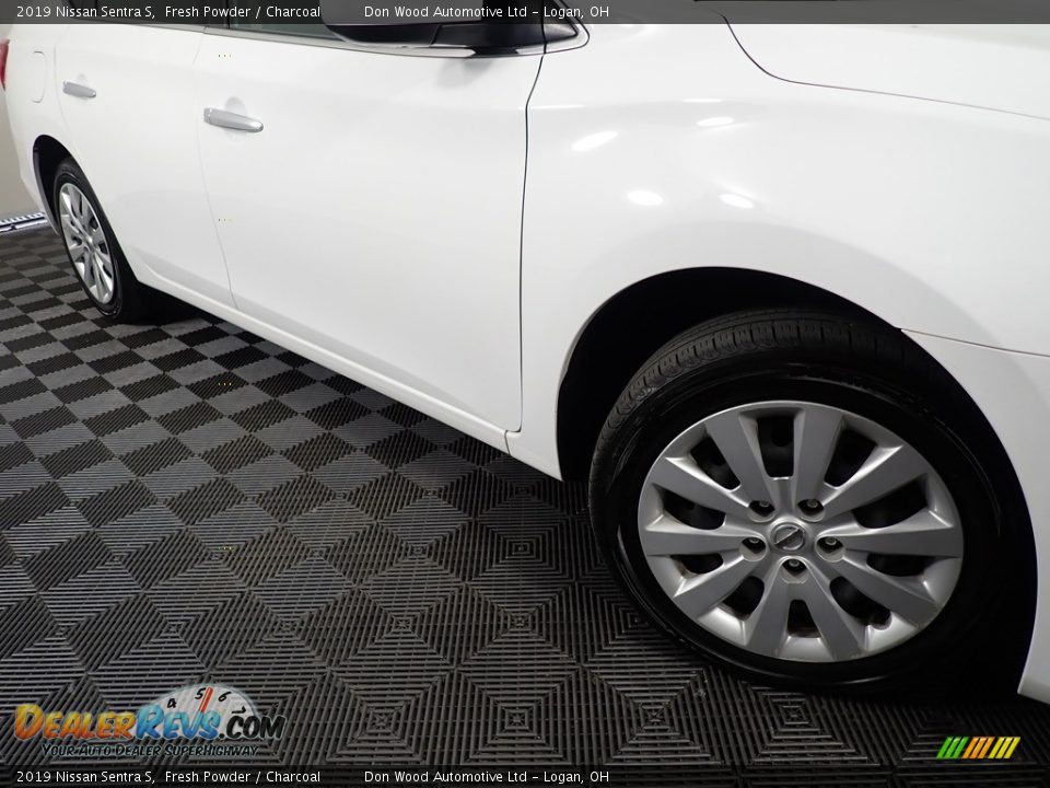 2019 Nissan Sentra S Fresh Powder / Charcoal Photo #4