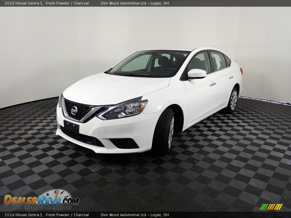 2019 Nissan Sentra S Fresh Powder / Charcoal Photo #8
