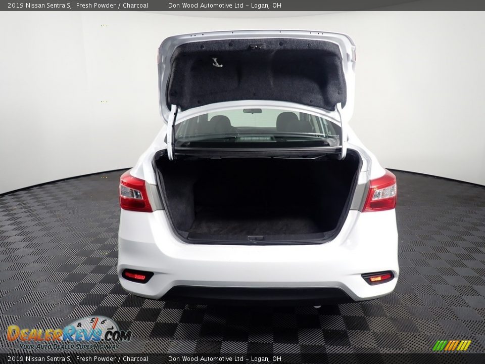 2019 Nissan Sentra S Fresh Powder / Charcoal Photo #13