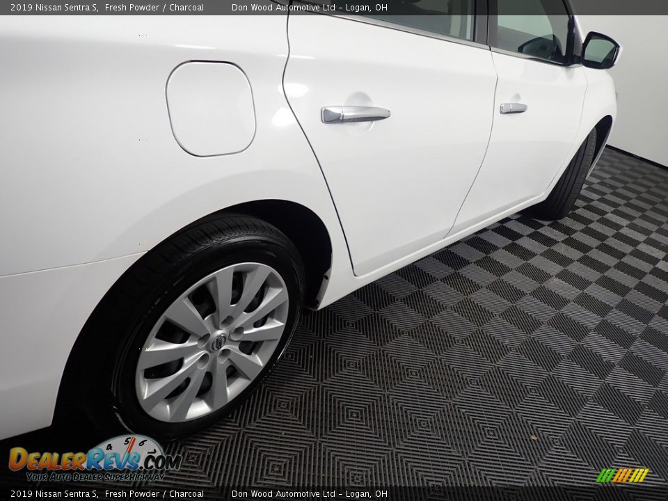 2019 Nissan Sentra S Fresh Powder / Charcoal Photo #16