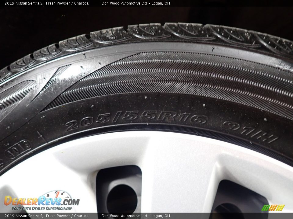 2019 Nissan Sentra S Fresh Powder / Charcoal Photo #17