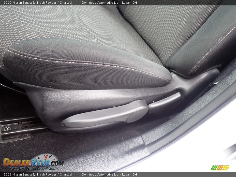 2019 Nissan Sentra S Fresh Powder / Charcoal Photo #20