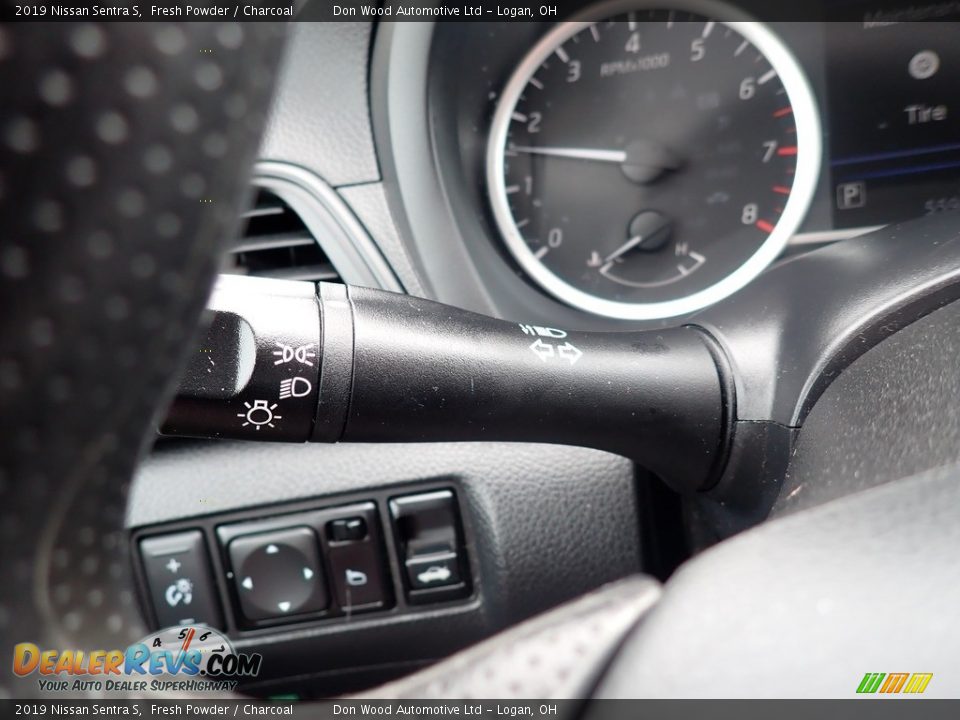 2019 Nissan Sentra S Fresh Powder / Charcoal Photo #23