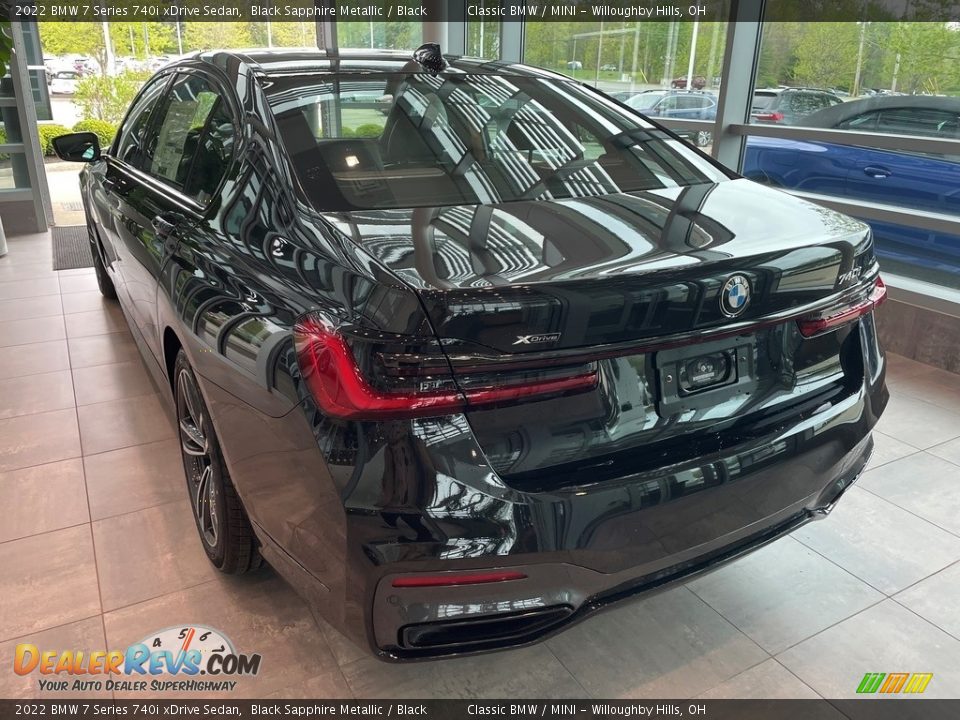2022 BMW 7 Series 740i xDrive Sedan Black Sapphire Metallic / Black Photo #2