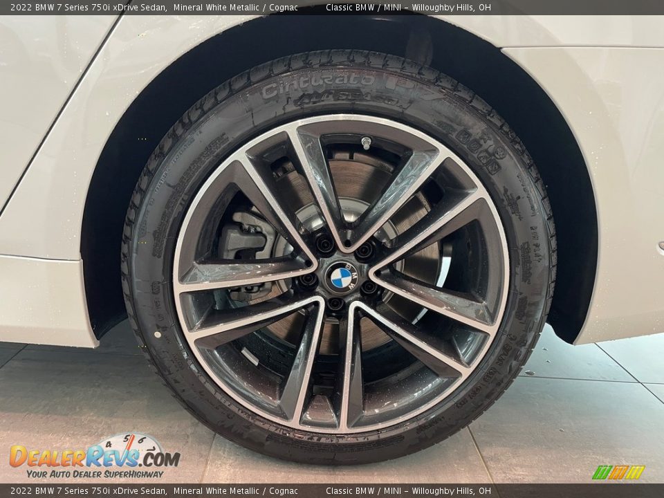2022 BMW 7 Series 750i xDrive Sedan Mineral White Metallic / Cognac Photo #5