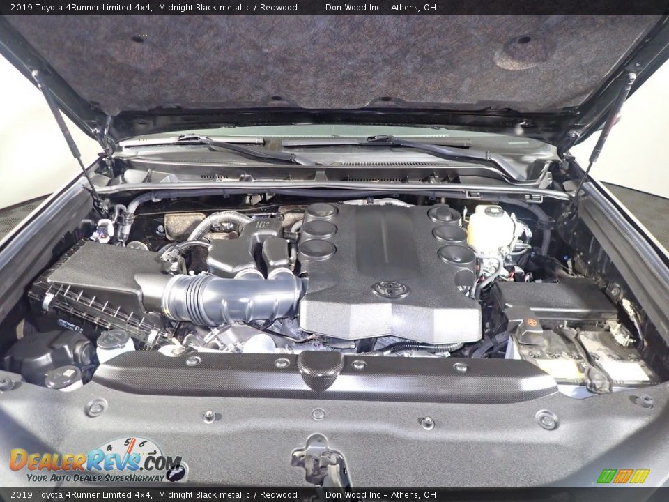 2019 Toyota 4Runner Limited 4x4 Midnight Black metallic / Redwood Photo #10