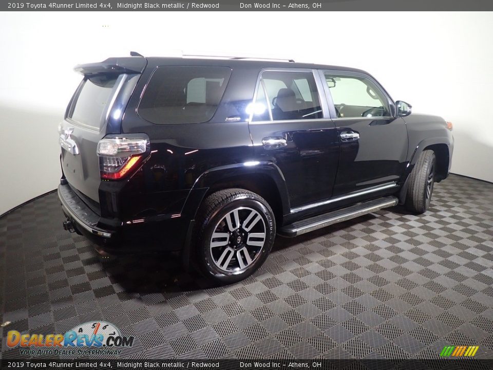 2019 Toyota 4Runner Limited 4x4 Midnight Black metallic / Redwood Photo #20