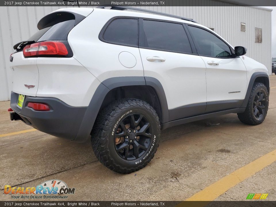 2017 Jeep Cherokee Trailhawk 4x4 Bright White / Black Photo #3