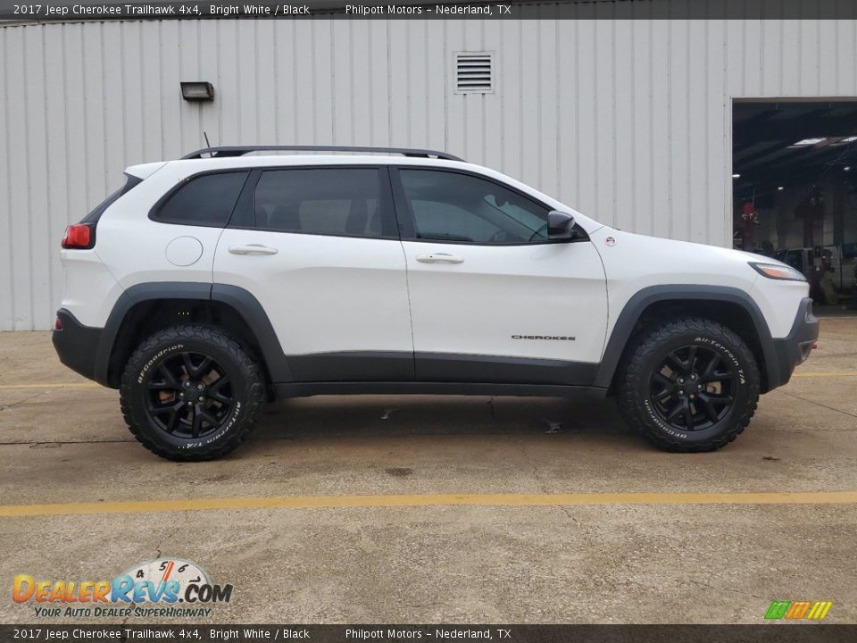 2017 Jeep Cherokee Trailhawk 4x4 Bright White / Black Photo #11