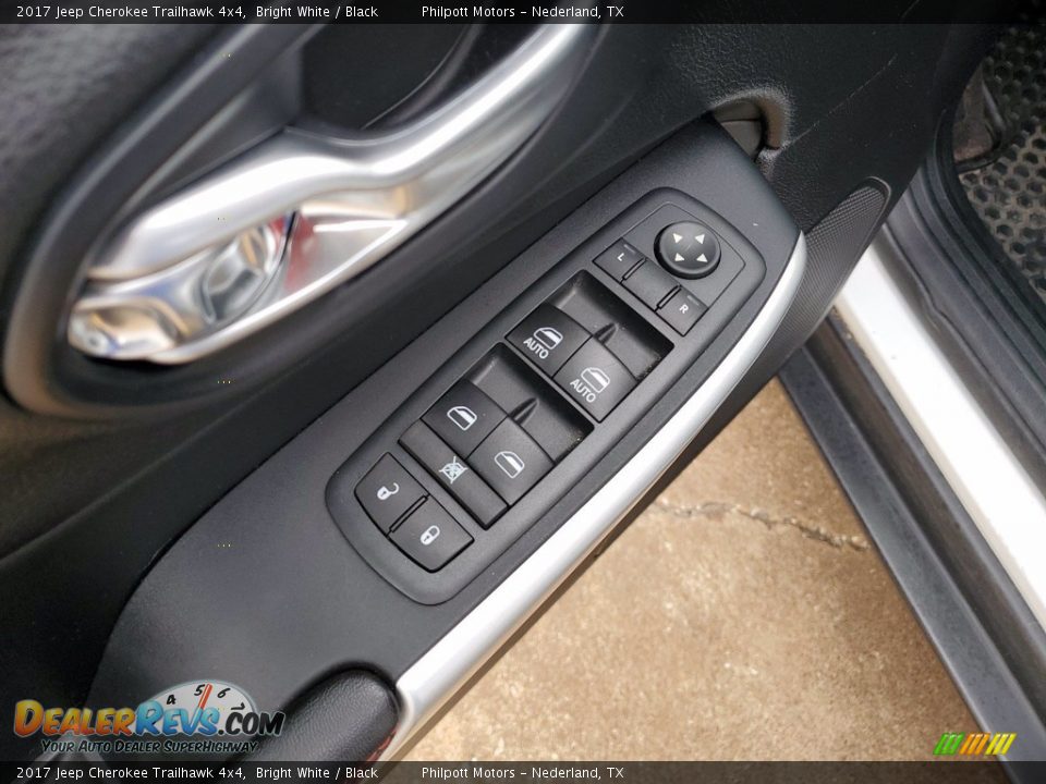 2017 Jeep Cherokee Trailhawk 4x4 Bright White / Black Photo #13