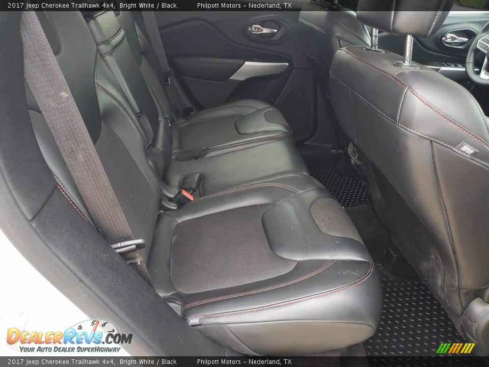 2017 Jeep Cherokee Trailhawk 4x4 Bright White / Black Photo #24