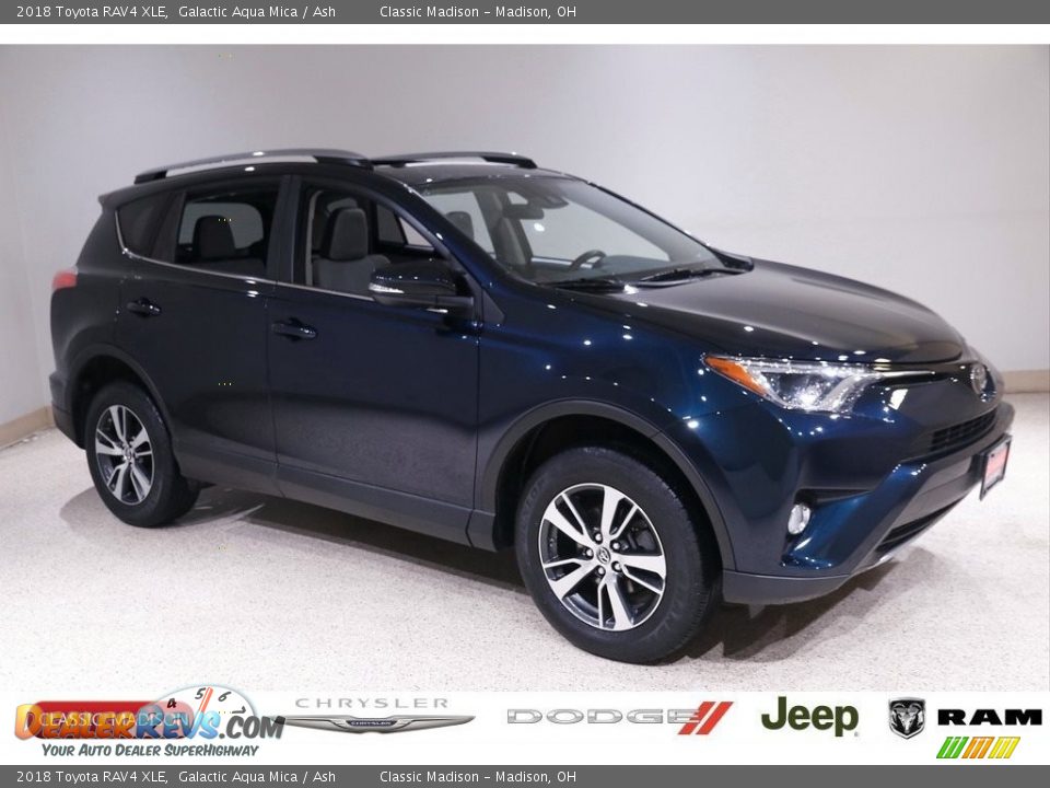 2018 Toyota RAV4 XLE Galactic Aqua Mica / Ash Photo #1