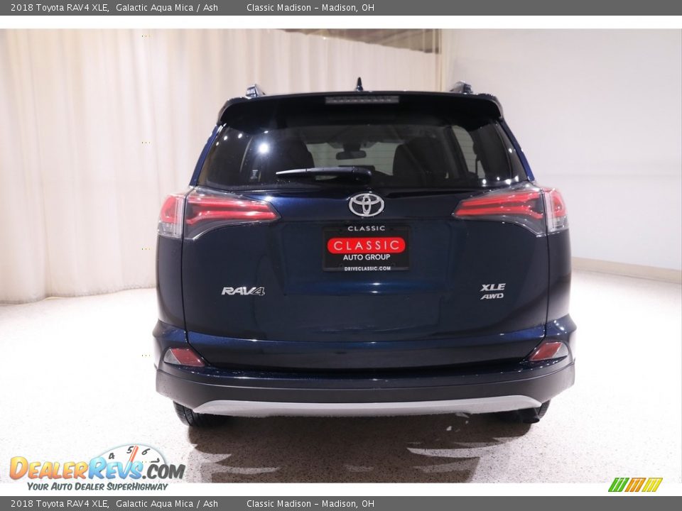 2018 Toyota RAV4 XLE Galactic Aqua Mica / Ash Photo #15