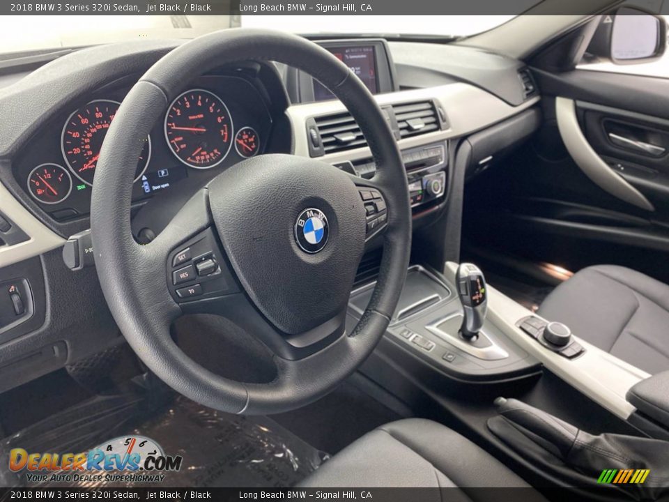 2018 BMW 3 Series 320i Sedan Jet Black / Black Photo #16