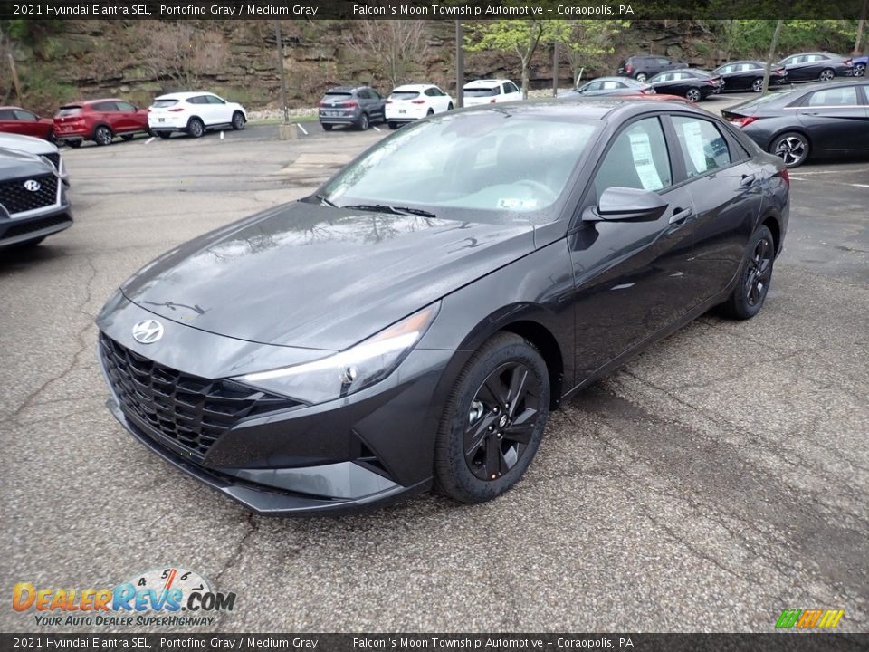 Front 3/4 View of 2021 Hyundai Elantra SEL Photo #5