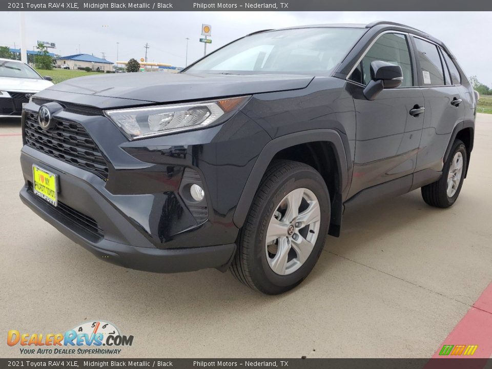 2021 Toyota RAV4 XLE Midnight Black Metallic / Black Photo #2