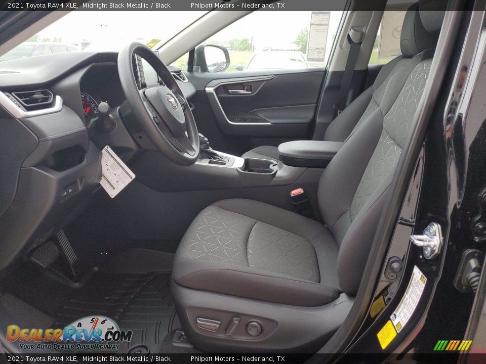 2021 Toyota RAV4 XLE Midnight Black Metallic / Black Photo #4