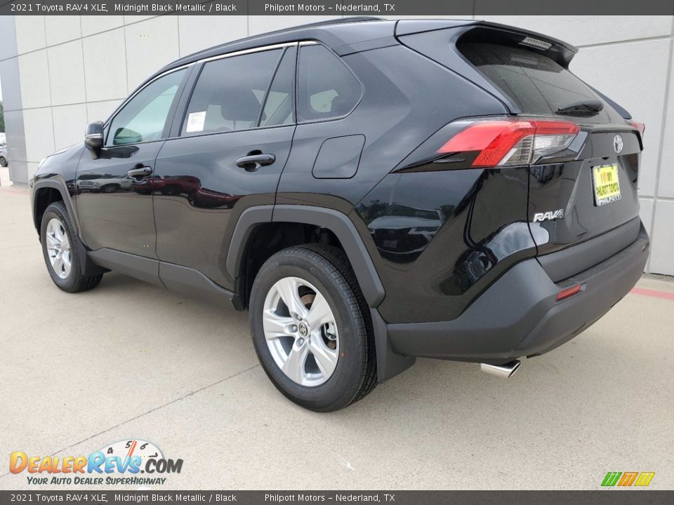 2021 Toyota RAV4 XLE Midnight Black Metallic / Black Photo #11