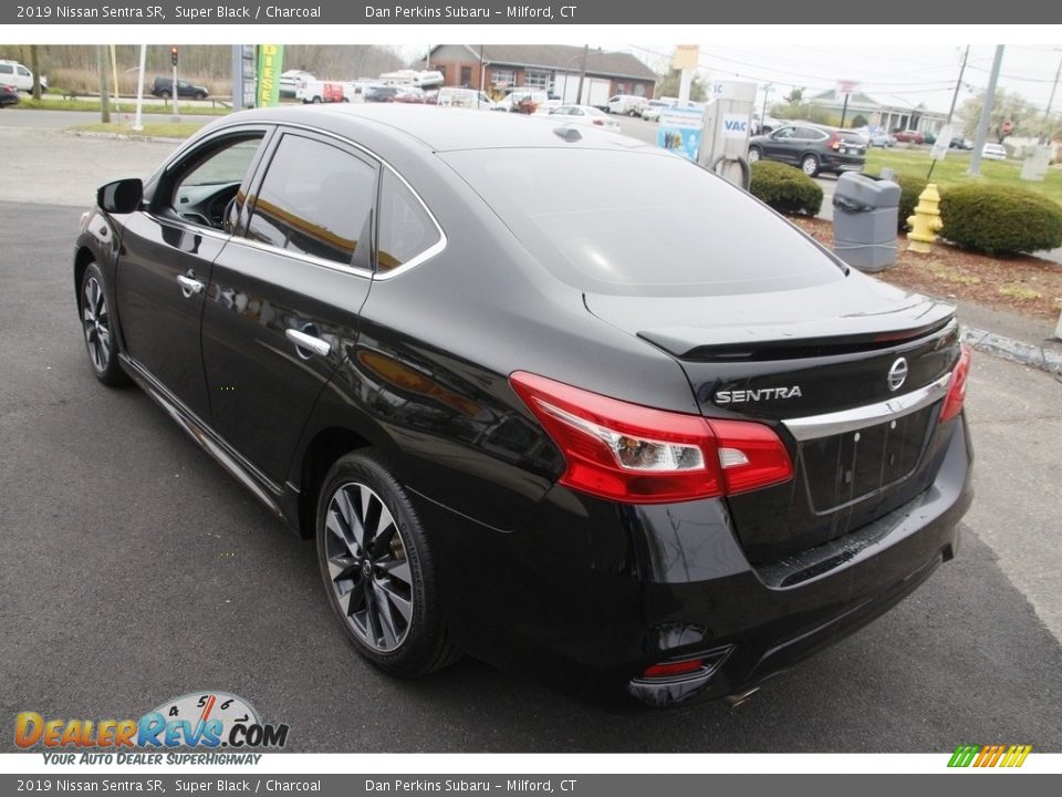 2019 Nissan Sentra SR Super Black / Charcoal Photo #7