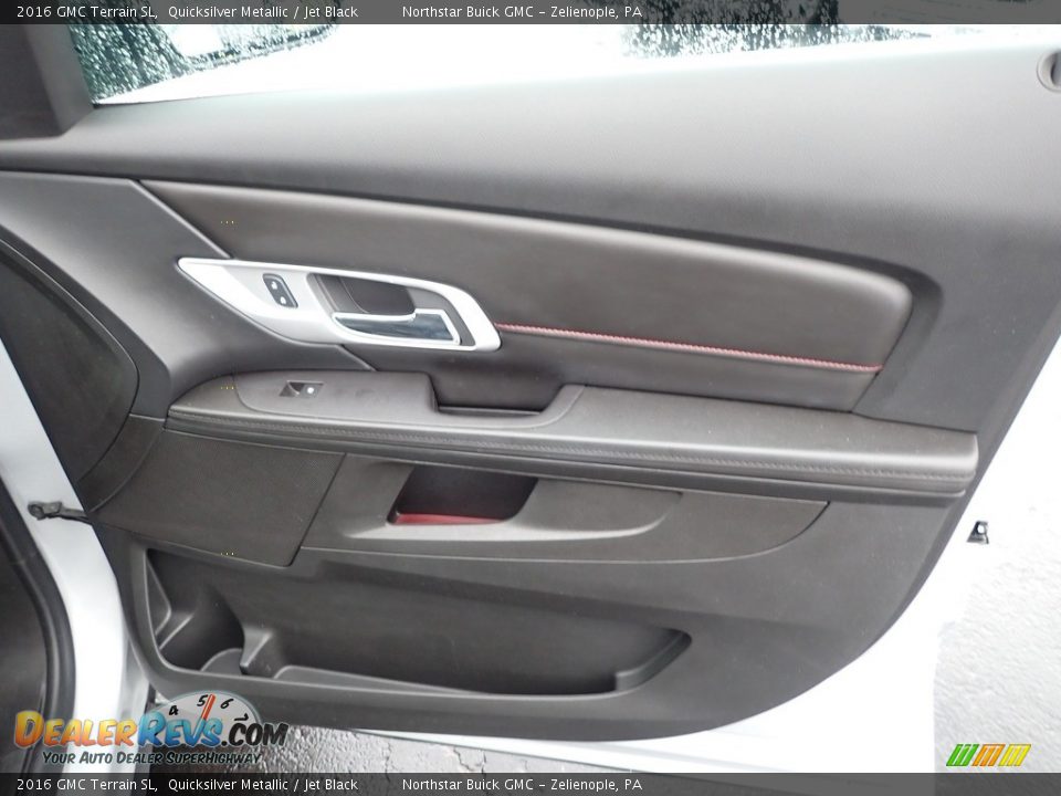 Door Panel of 2016 GMC Terrain SL Photo #7